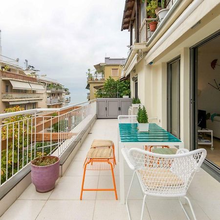 Stylish 3-Bedroom Apartment & Terrace Солун Екстериор снимка